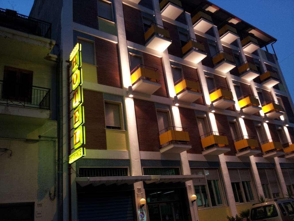 乔治酒店 巴塞罗纳-波佐戈托 外观 照片